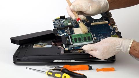 por qué mi computadora se apaga sola